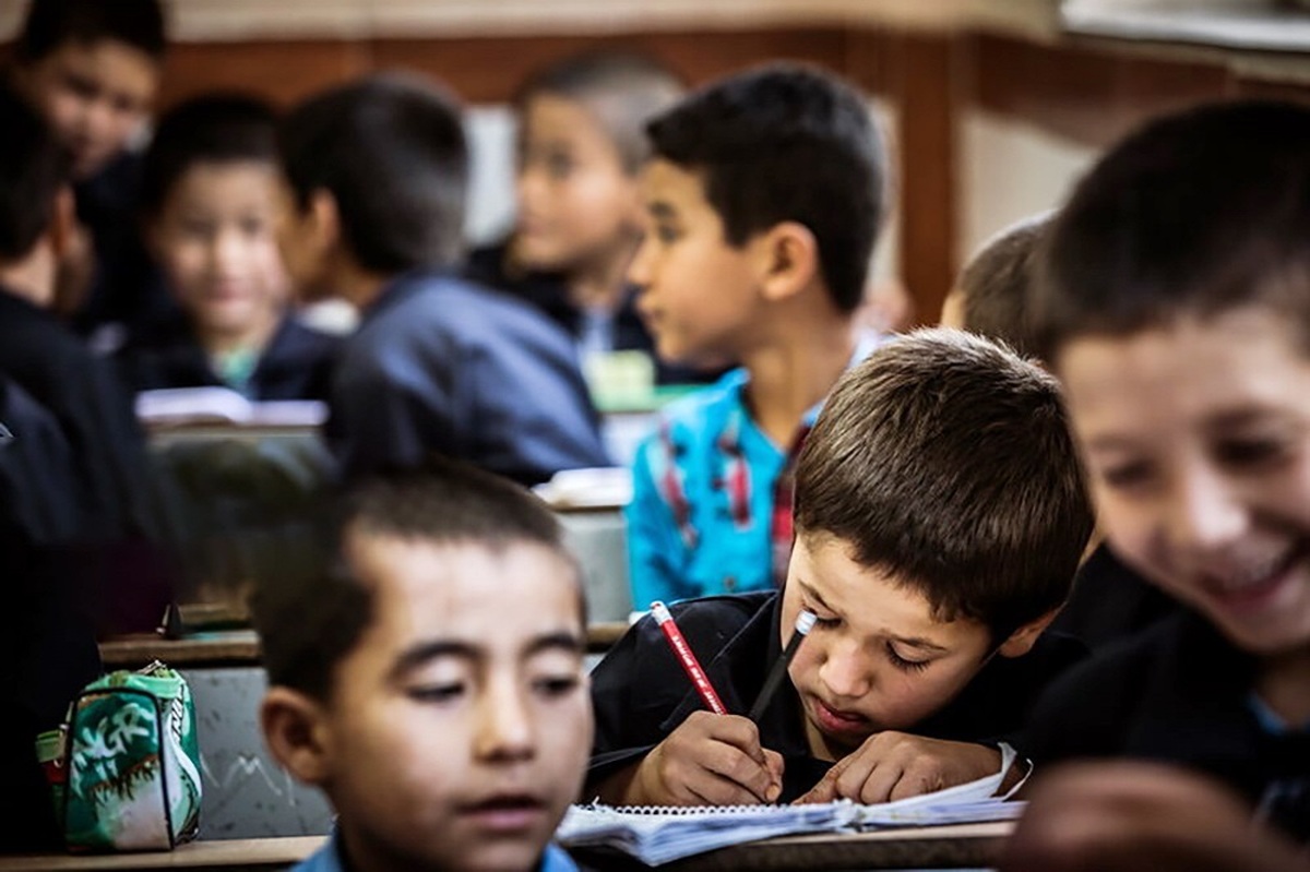 اینفوگرافی/ آمار‌هایی مهم از بازماندگان تحصیل