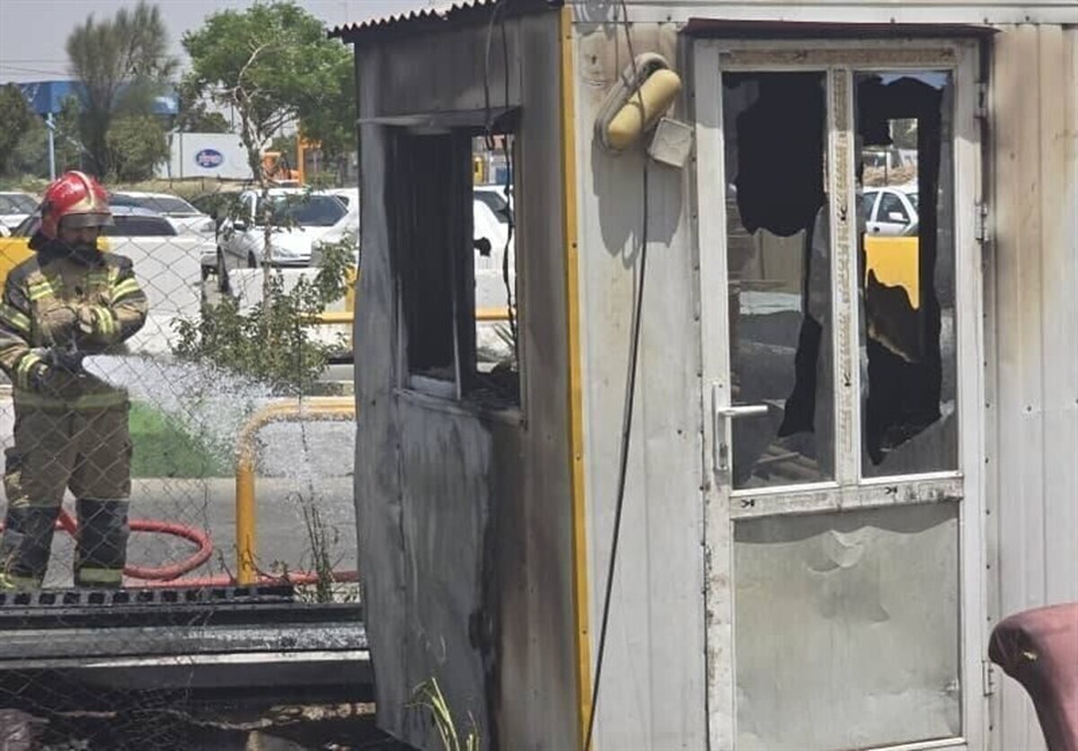 جزئیات حادثه هولناک در تهران/ آتش سوزی بازار آهن پایتخت ۳ مصدوم داشت