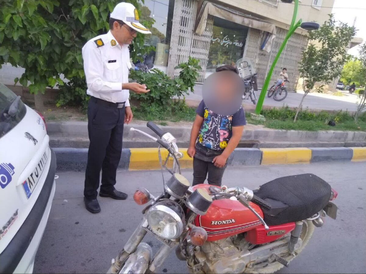 توقیف موتورسیکلت با سوار ۹ ساله‌