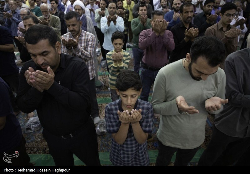 نماز عید قربان در مسجد جمکران + عکس نماز عید قربان در مسجد جمکران + عکس