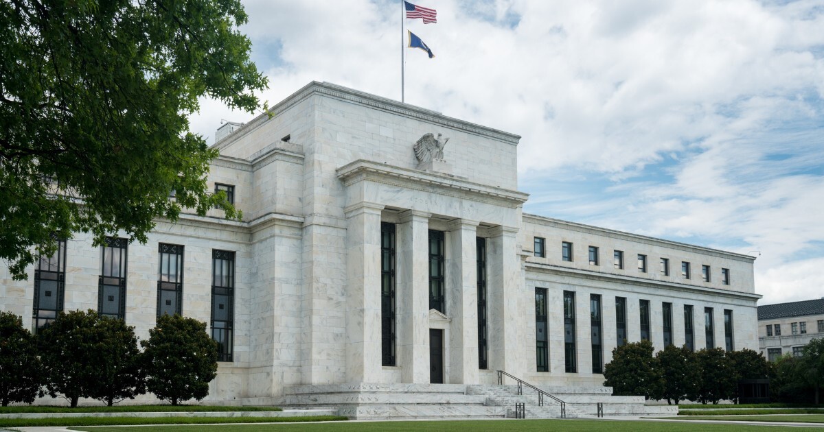 چگونه تتر در کاهش نرخ بهره خزانهداری آمریکا نقش ایفا میکند؟ چگونه تتر در کاهش نرخ بهره خزانهداری آمریکا نقش ایفا میکند؟