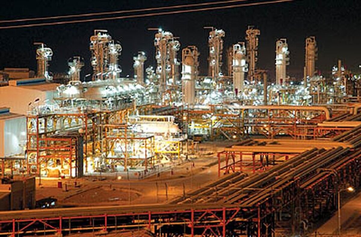 آتش‌سوزی در پتروشیمی خارگ کشته داد