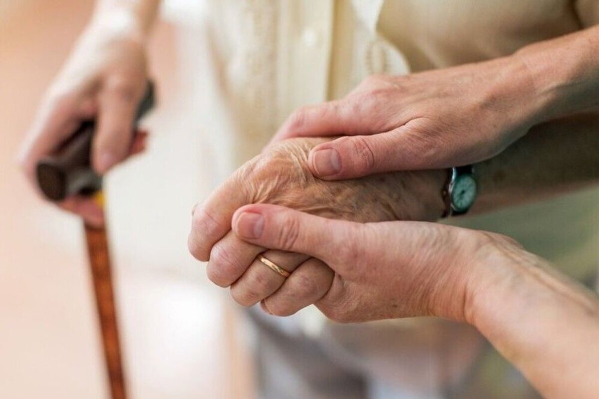 اینفوگرافی/ در شرایط جنگی چگونه از سالمندان حمایت روانی کنیم؟