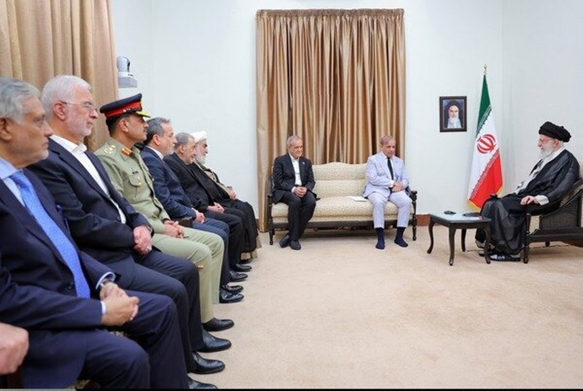 تأکید رهبر انقلاب بر لزوم اقدامات تاثیرگذار برای متوقف کردن جنایات در غزه