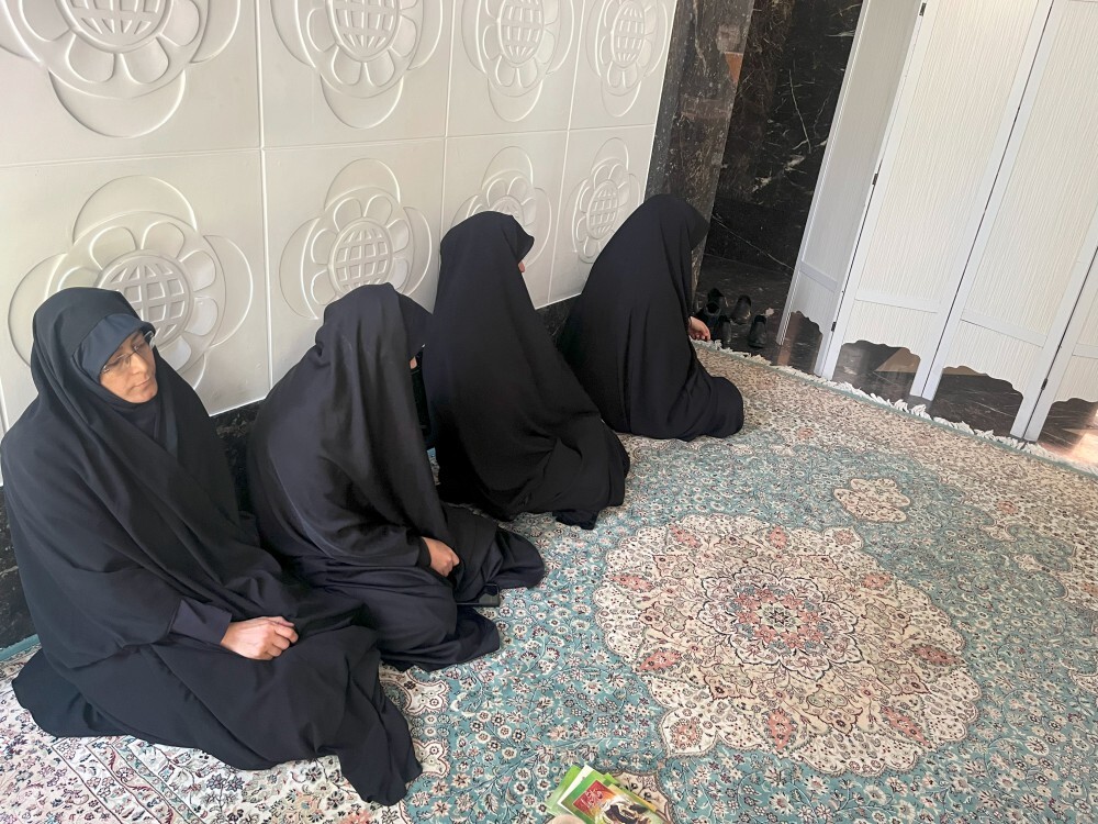 برگزاری مراسم زیارت عاشورا و عزاداری سیدالشهدا در ساختمان مرکزی مؤسسه اعتباری ملل برگزاری مراسم زیارت عاشورا و عزاداری سیدالشهدا در ساختمان مرکزی مؤسسه اعتباری ملل