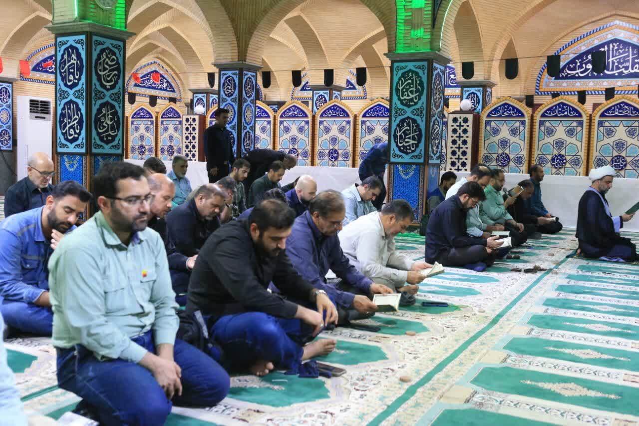 ️مجلس روضه‌خوانی و قرائت زیارت عاشورا در شرکت فولاد خوزستان برگزار شد
