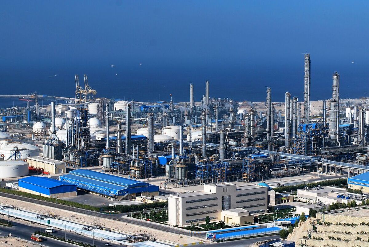 وضعیت پتروشیمی‌ها در جنگ ۱۲ روزه/ ضرورت حمایت دولت از پتروشیمی‌ها
