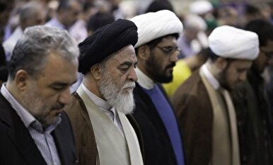 نماز عید قربان در مسجد جمکران + عکس