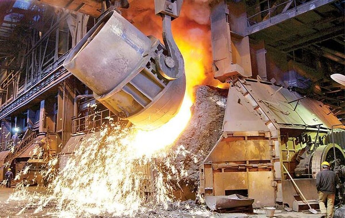 تعداد کارخانه‌های فولاد در ایران بیشتر از میزان مصرف است/ برخی از واحد‌های فولاد ۳ برابر استاندارد جهانی مصرف انرژی دارند