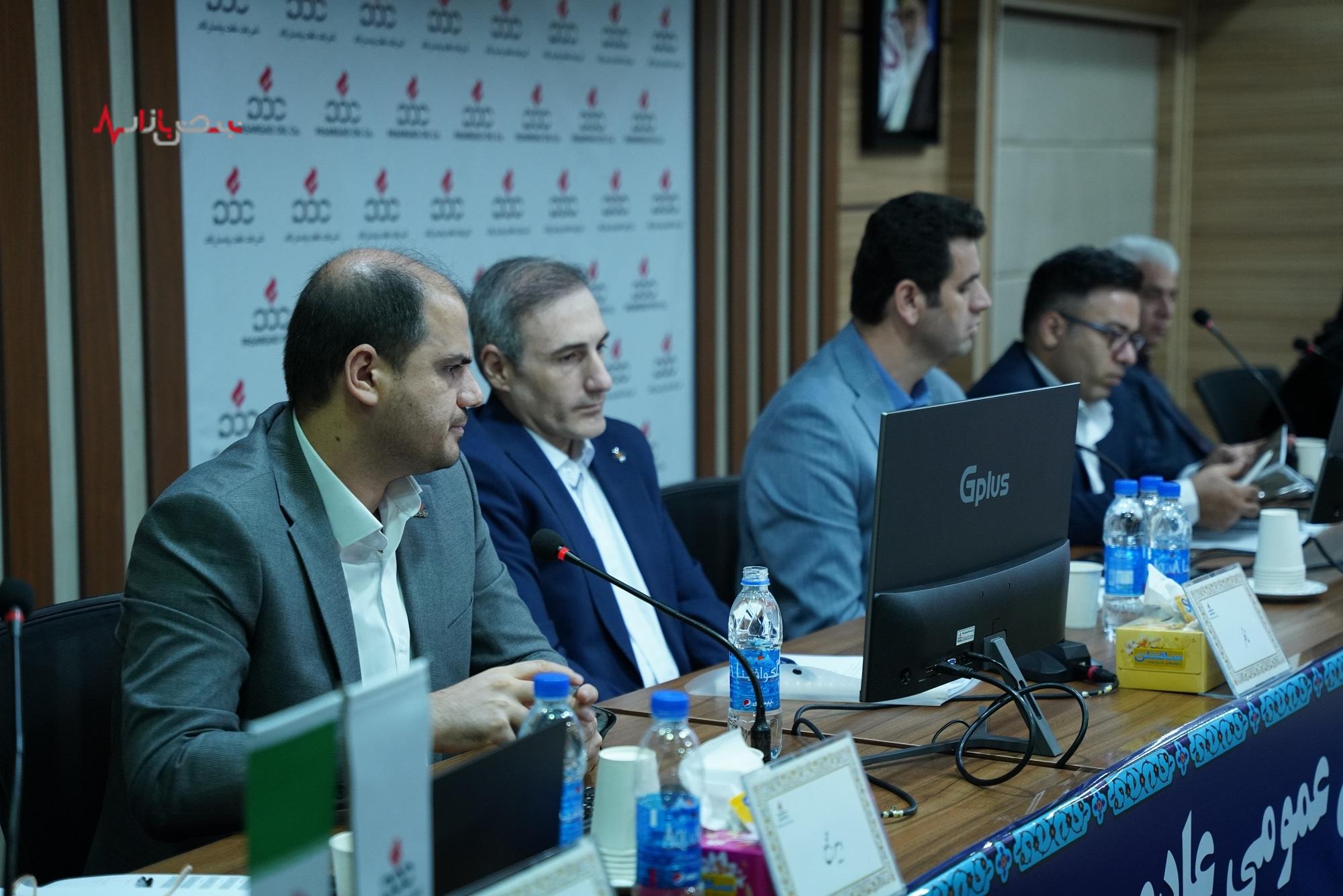 تقسم سود ۵۰۰ تومانی نفت پاسارگاد / انتقادها از دو چالش مطالبات معوقه و نپرداختن به موقع سود تقسم سود ۵۰۰ تومانی نفت پاسارگاد / انتقادها از دو چالش مطالبات معوقه و نپرداختن به موقع سود