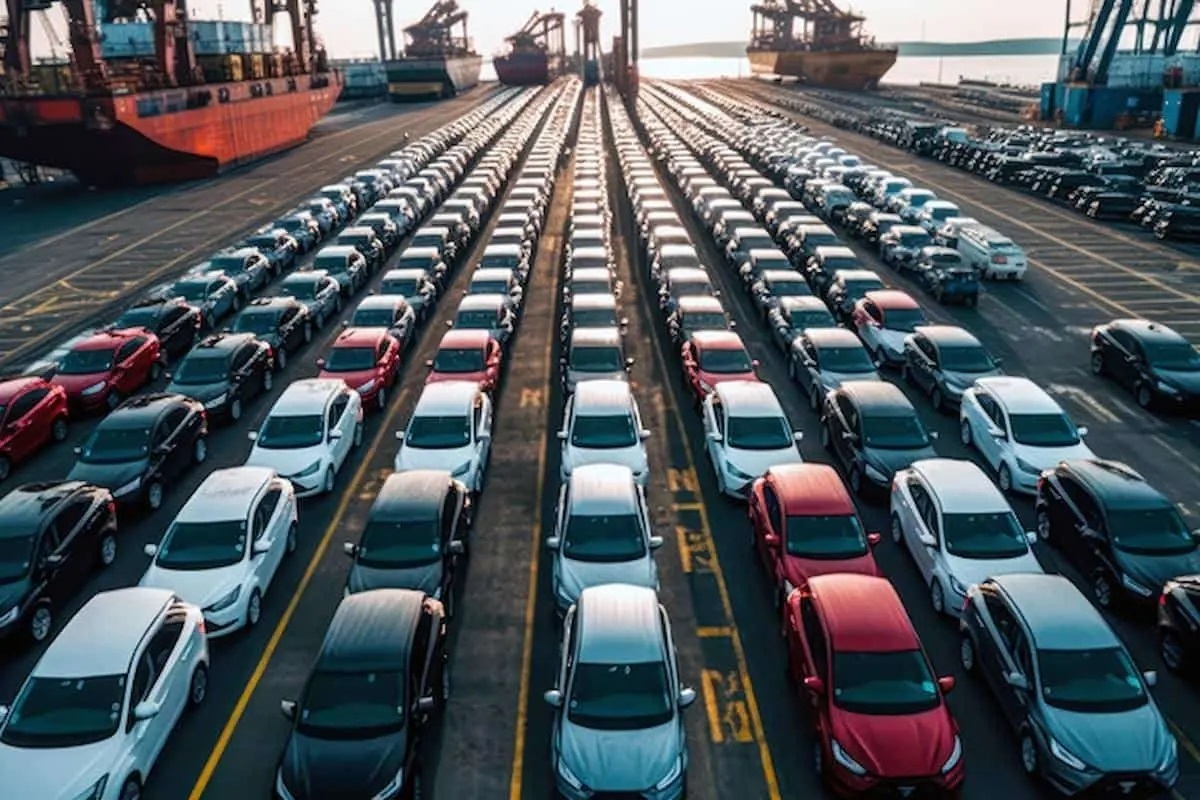 ۱۴ هزار خودرو وارد شده، اما ۱۲ هزار دستگاه آن در گمرک است/ ۹۵ درصد خودرو‌های وارداتی از چین می‌آیند