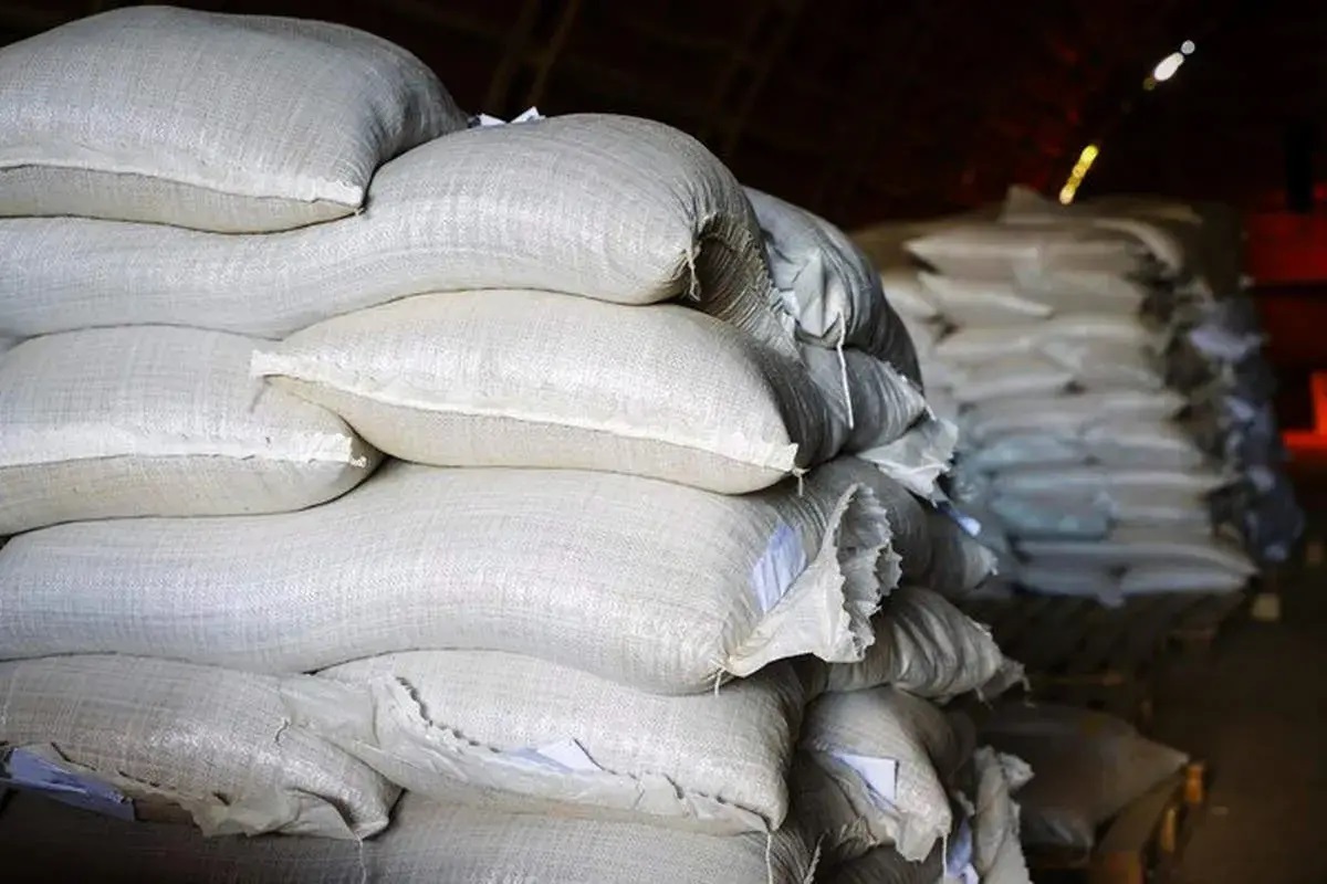 یک میلیون تن برنج وارداتی در کشور گم شده است/ ۴۰ هزار تریلی برنج در جاده ناپدید شد