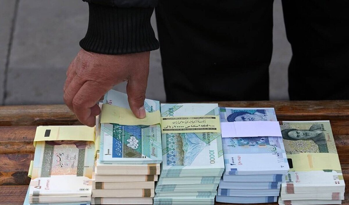 قیمت دلار امروز ۲۱ مرداد ۱۴۰۴/ بازار ارز به چه سمتی می‌رود؟