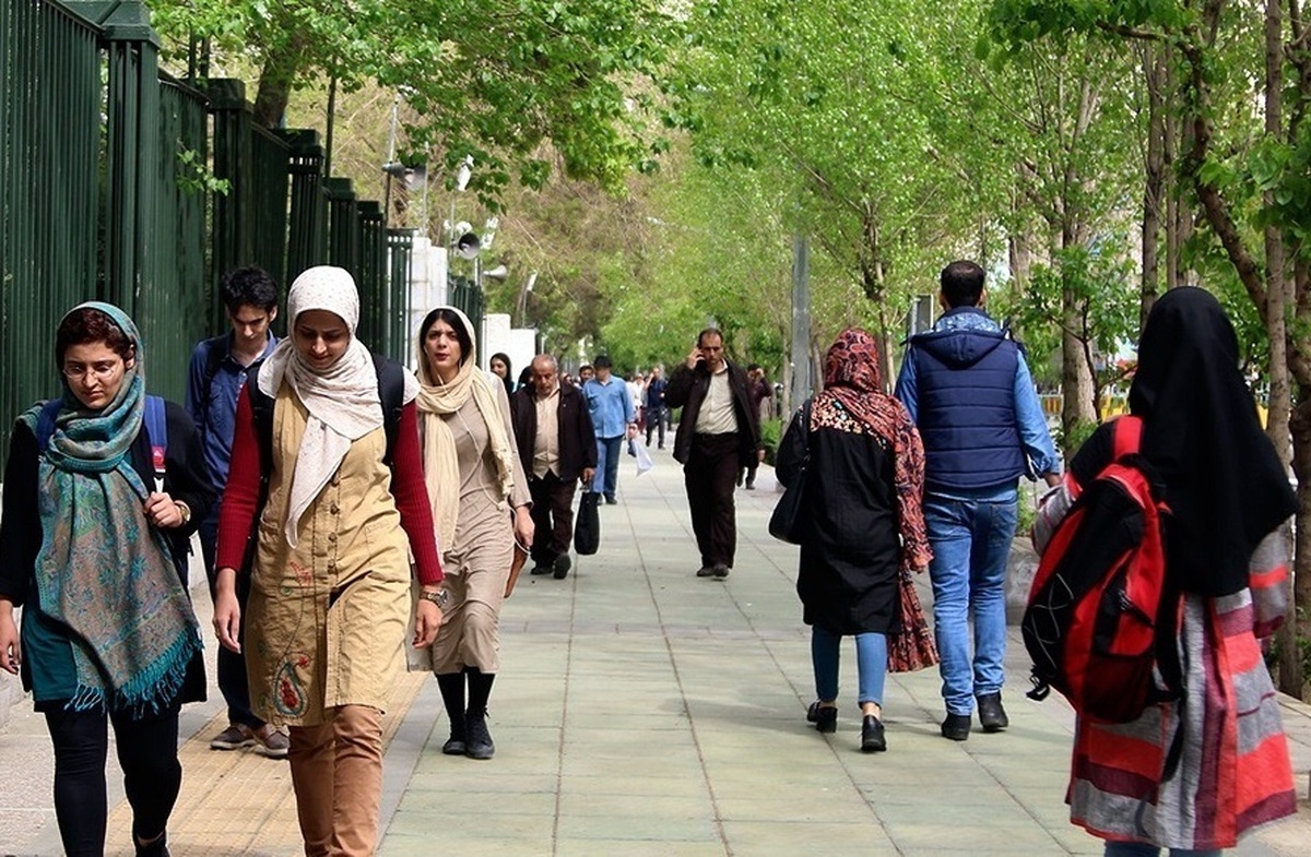 جمعیت تهران چند برابر توان این شهر است؟