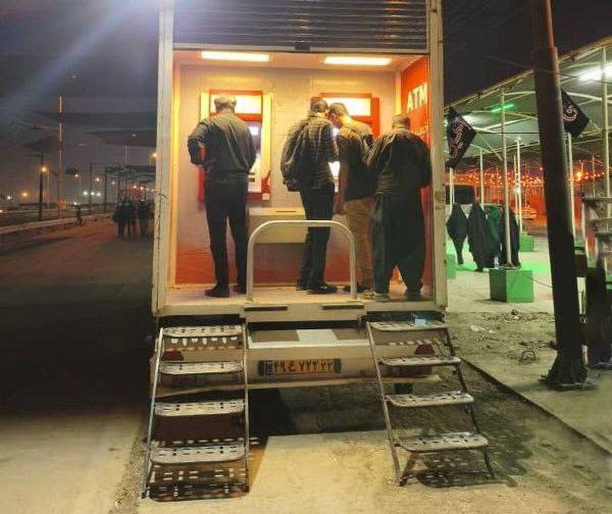 استقرار خودپردازهای سیار بانك ملت در مناطق مرزی با كشور عراق