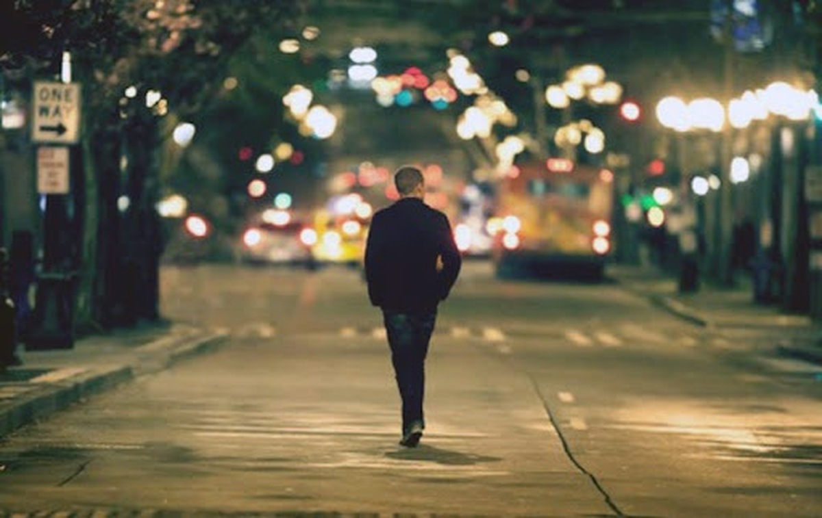 تحلیلی بر پیامد‌های اقتصادی تنهایی/ ۱۰ میلیون ایرانی تنها، چه وضعی دارند؟