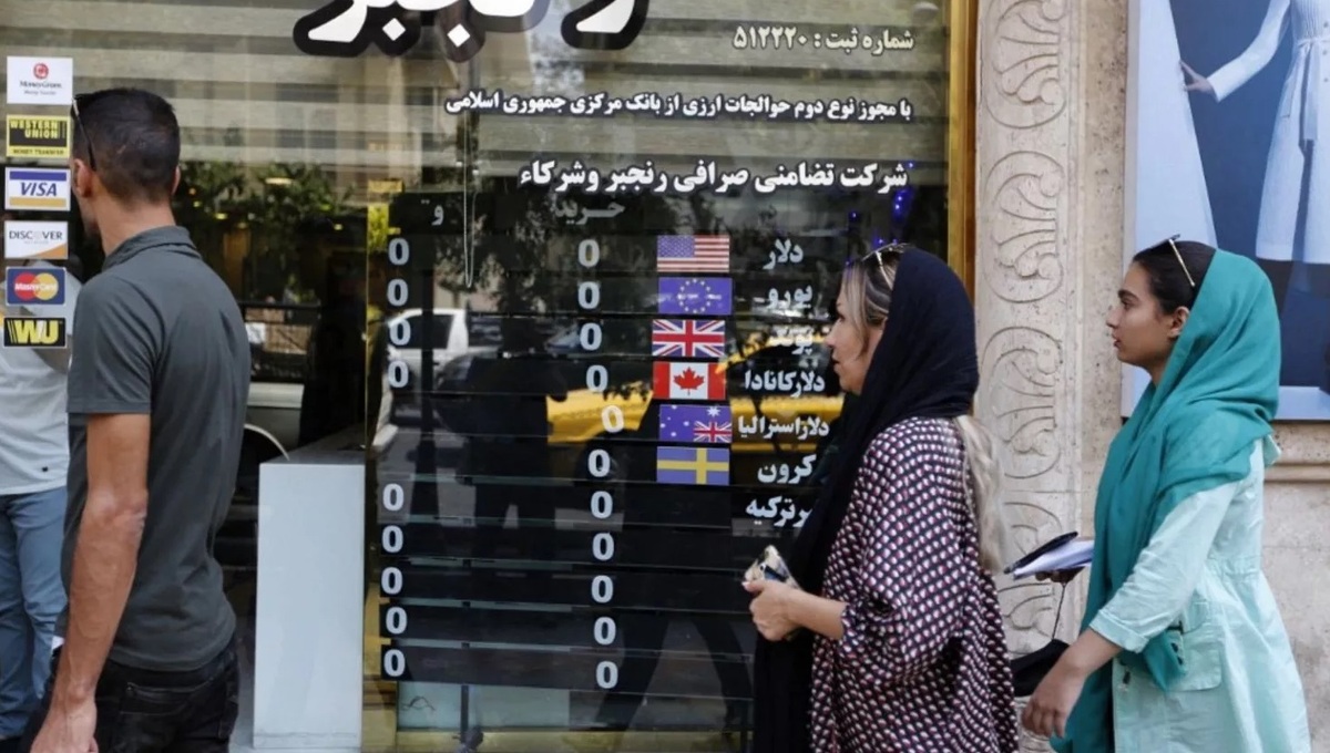 قیمت دلار امروز سه‌شنبه ۲۸ مرداد ۱۴۰۴ / صعود آرام بازار ارز در سایه ابهام سیاسی