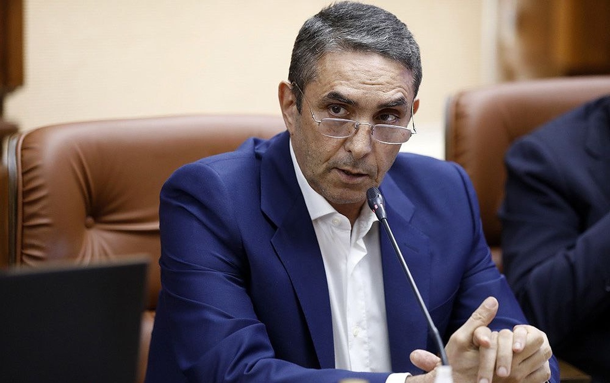 قطعی برق نوبنیاد به دلیل اتصال شبکه و ذوب شدن کابل زیرزمینی بود / امسال با ۱۲۰ میلیارد تومان شبکه فرسوده برق نوسازی می‌شود