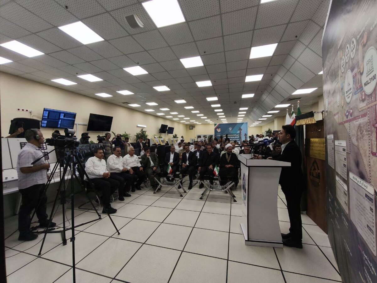 پالایشگاه گازی NGL۳۱۰۰ دهلران با فرمان رییس جمهور به بهره برداری رسید