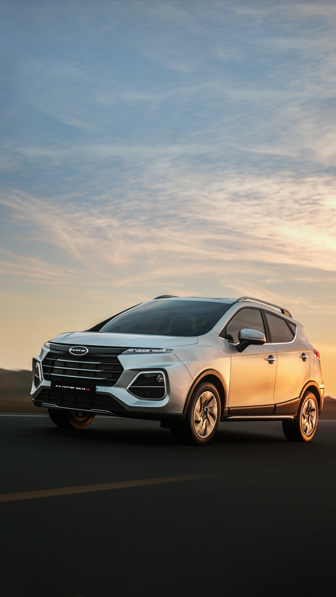 فروش نقد و اقساط KMC SR۳ و پیش‌فروش محصولات کی‌ام‌سی J۷ و T۹ 