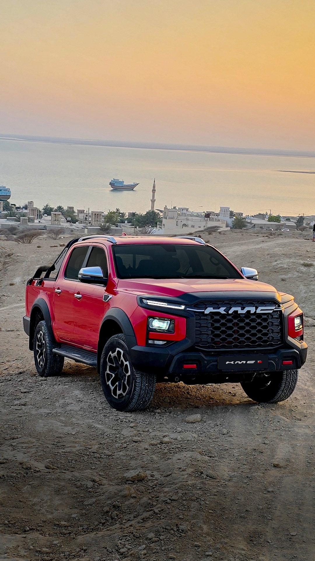 فروش نقد و اقساط KMC SR۳ و پیش‌فروش محصولات کی‌ام‌سی J۷ و T۹ 