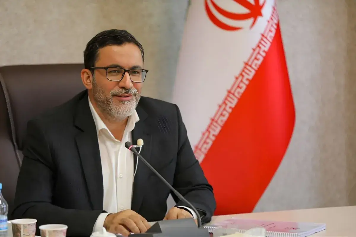 بررسی نفوذ مافیای خودرو در کاهش تولید سایپا و القای ناکارآمدی مدیریت دولتی