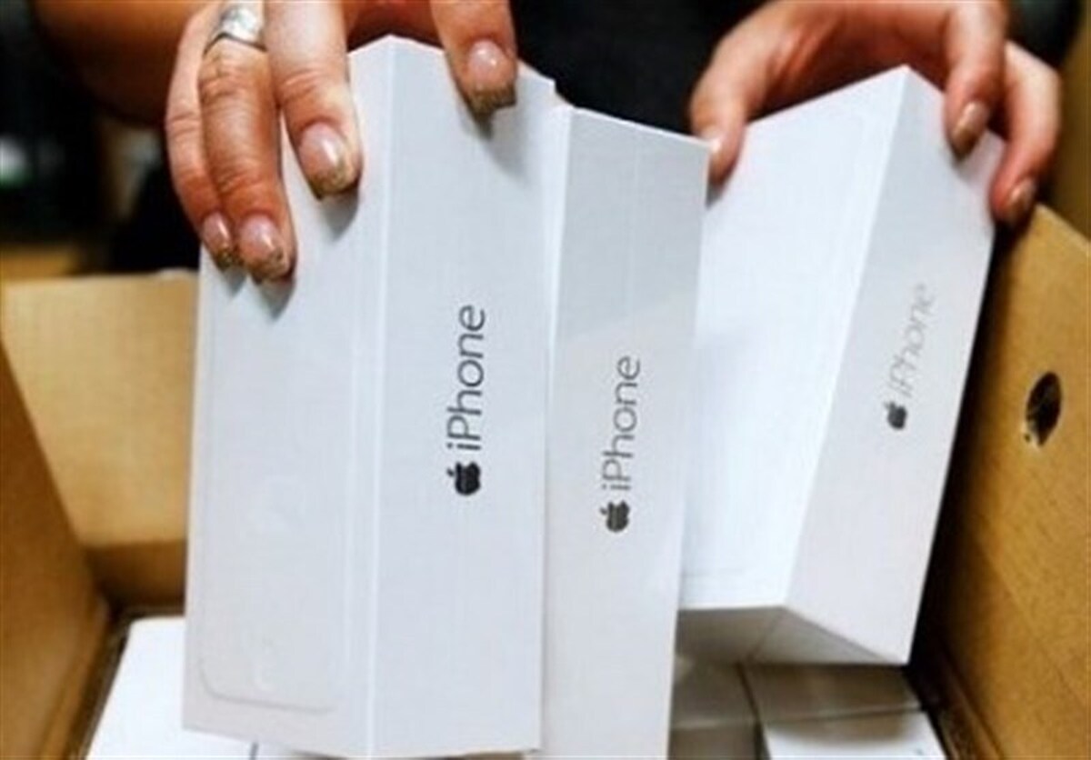واردات آیفون به جای شیائومی / کشف یک فساد جدید؟