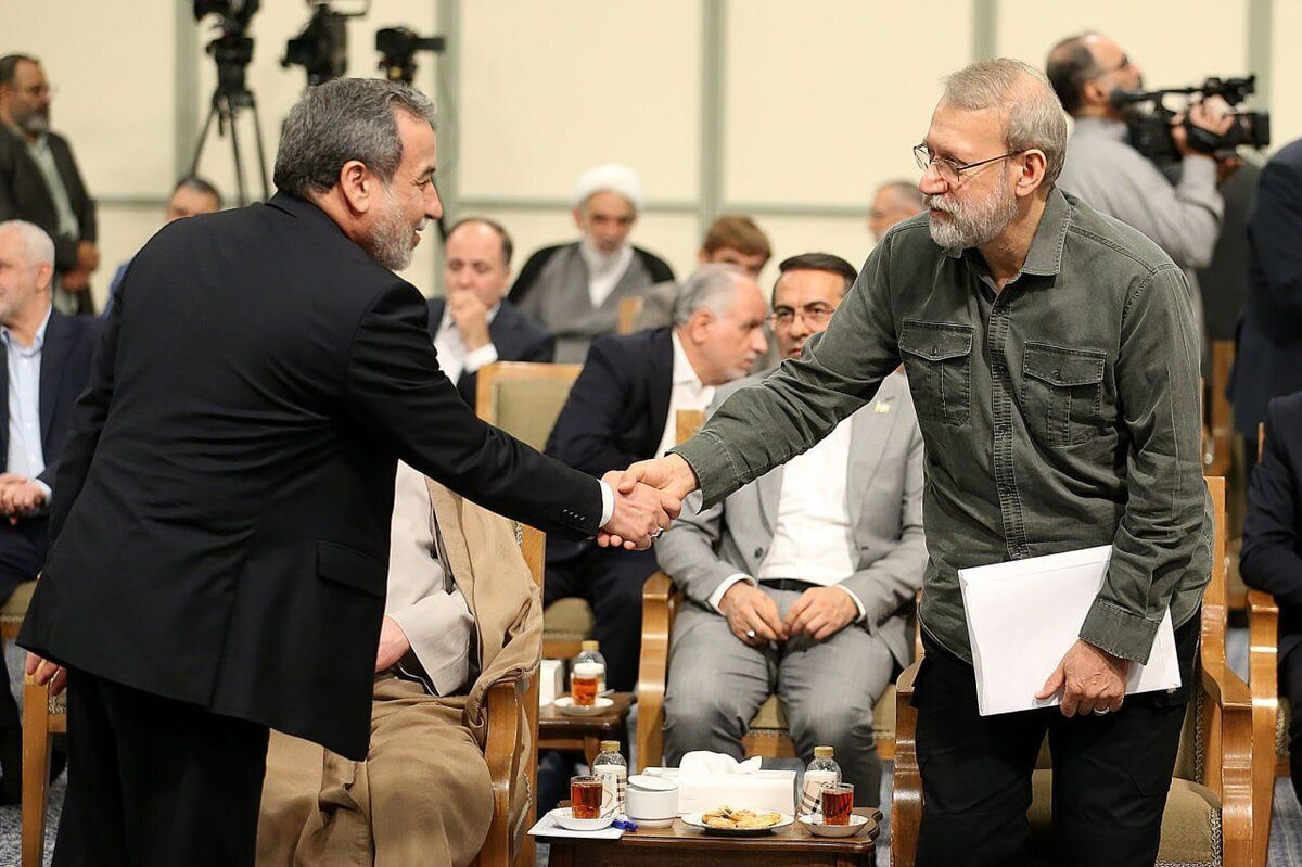 عراقچی سپردن پرونده هسته‌ای به علی لاریجانی را تائید کرد