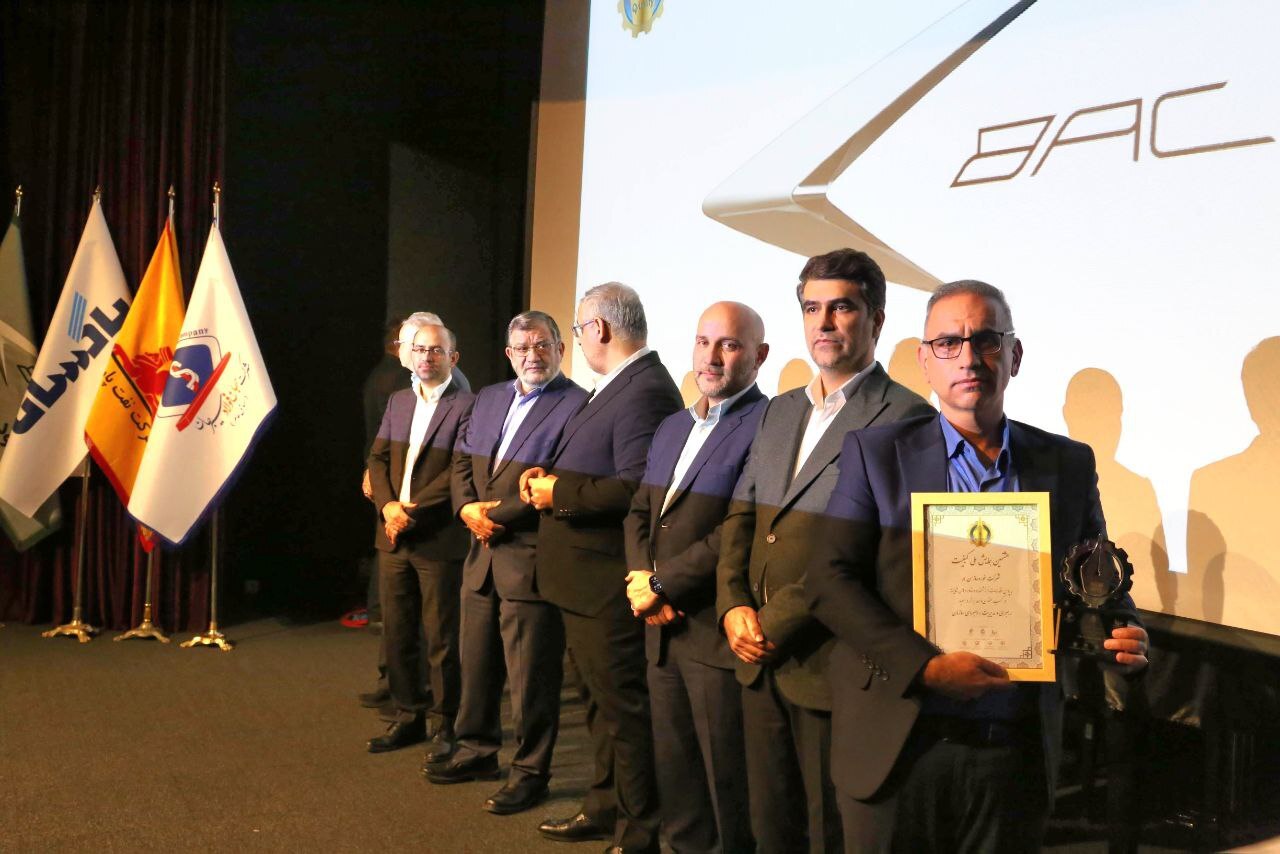 تقدیر از کرمان موتور در همایش ملی کیفیت؛ واحد برتر در مدیریت راهبردی تقدیر از کرمان موتور در همایش ملی کیفیت؛ واحد برتر در مدیریت راهبردی