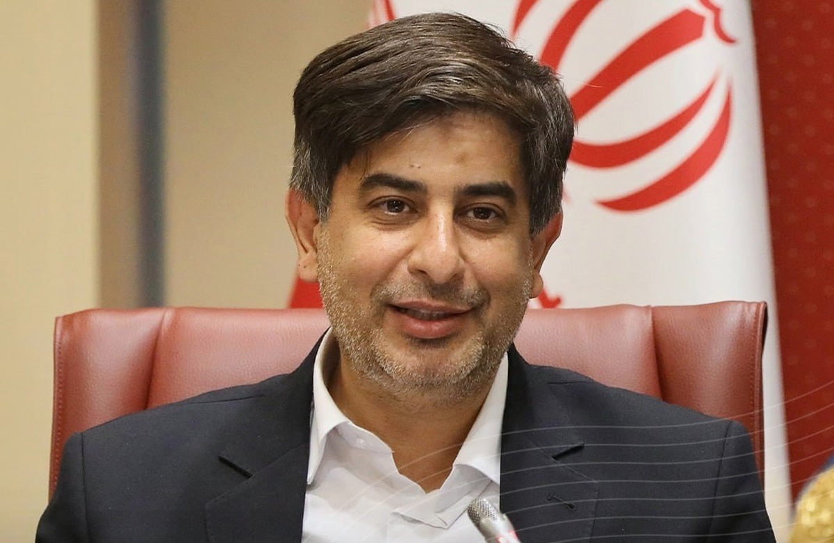 فولاد مبارکه به‌عنوان نخستین شرکت ایرانی گواهینامه‌های مدیریت انتشار گاز‌های گلخانه‌ای و رد پای کربن محصولات را دریافت کرد