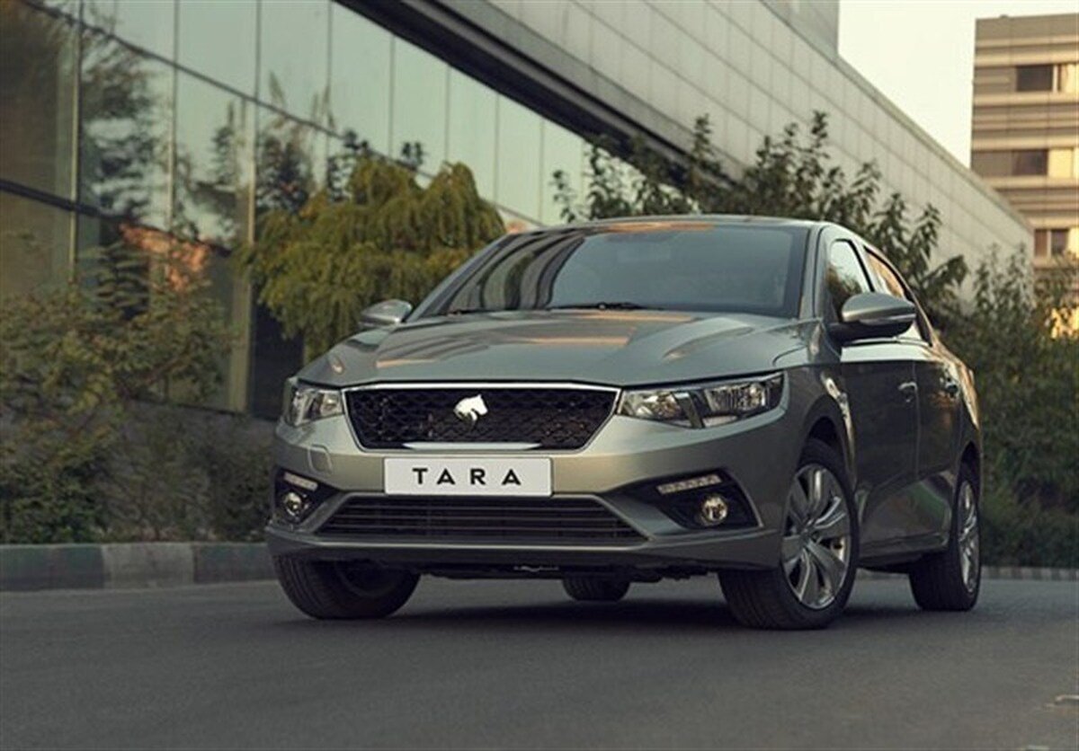 در ایران خودرو فقط رنگ لباس‌ها عوض شده است/ اگر قطعات کروز تولید ملی است، چرا با دلار گران می‌شود؟