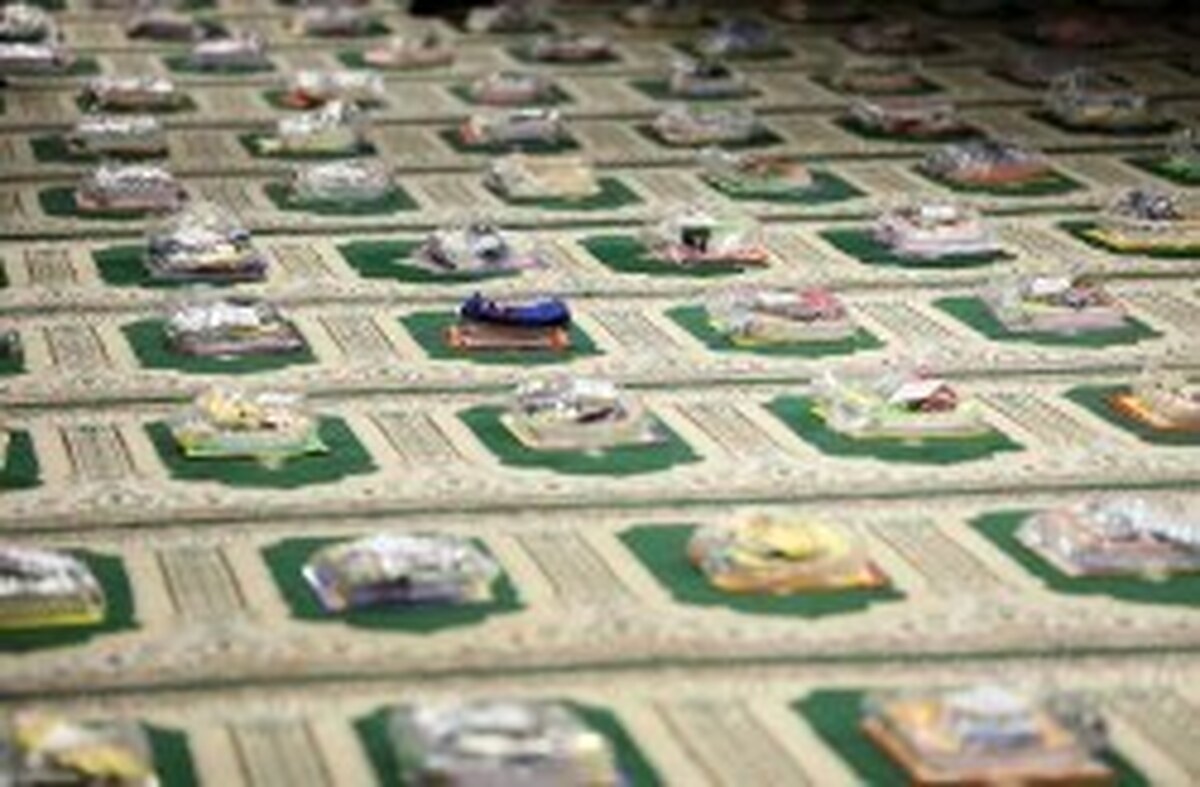 آغاز پویش ملی «برای آینده سازان» در کیش و توزیع ۳۰۰ بسته نوشت افزار