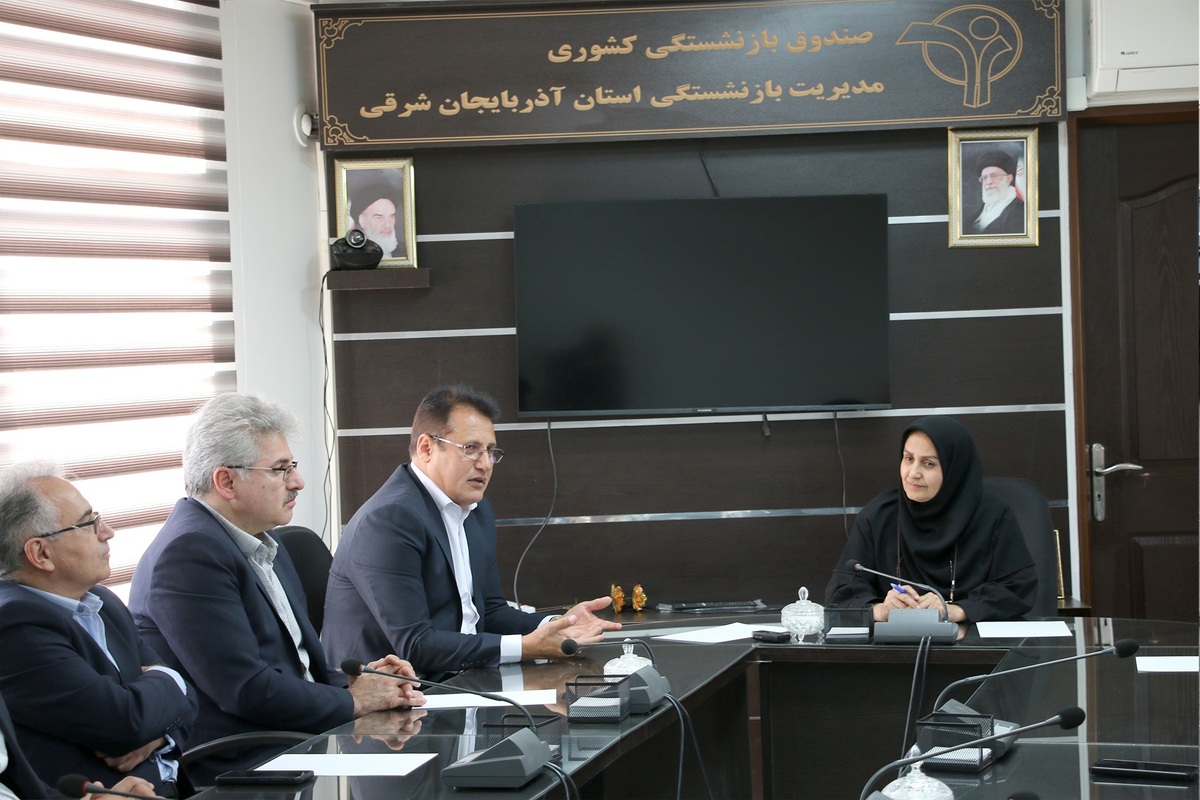 تكریم بازنشستگان و خدمت‌رسانی شایسته به آنان اولویت مهم بیمه داناست