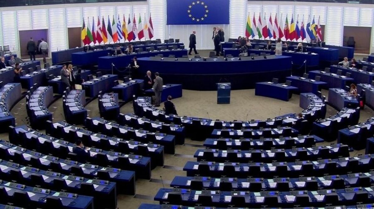 پارلمان اروپا به ممنوعیت واردات نفت و گاز از روسیه رأی داد