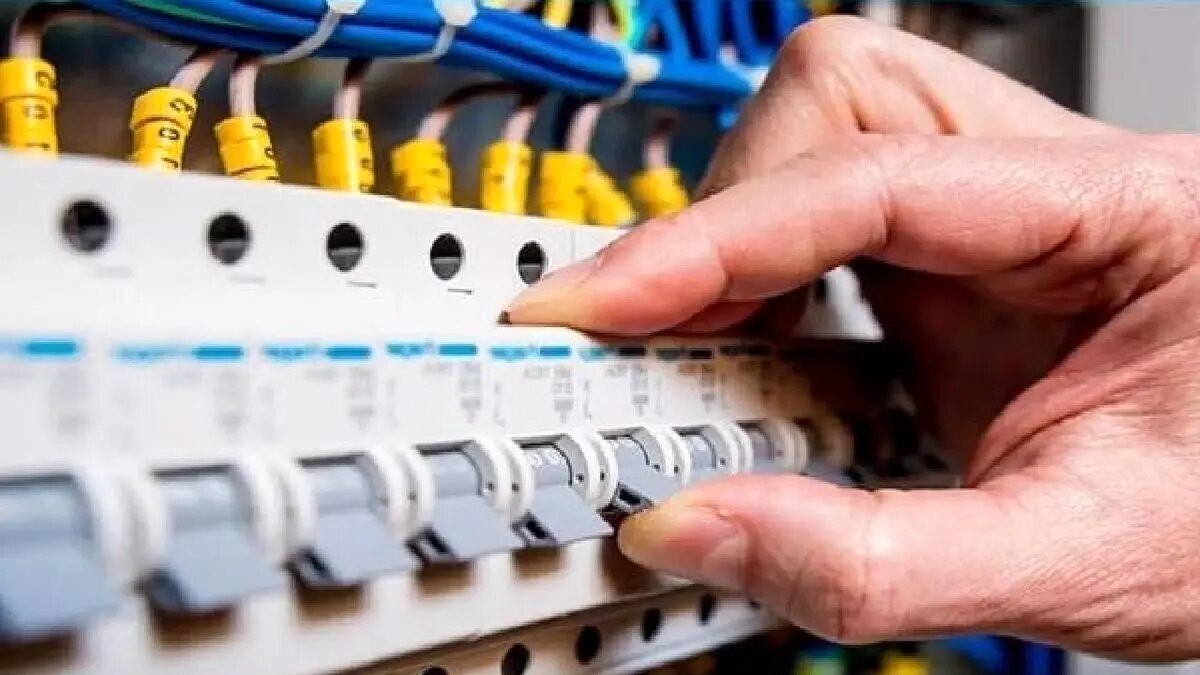 روس‌ها برای ایران برق تامین می‌کنند؟