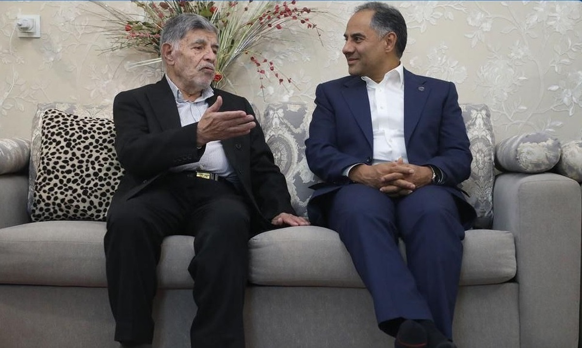 پیشرفت و سربلندی امروز کشور و بانک تجارت، مرهون خون شهدا و فداکاری ایثارگران است