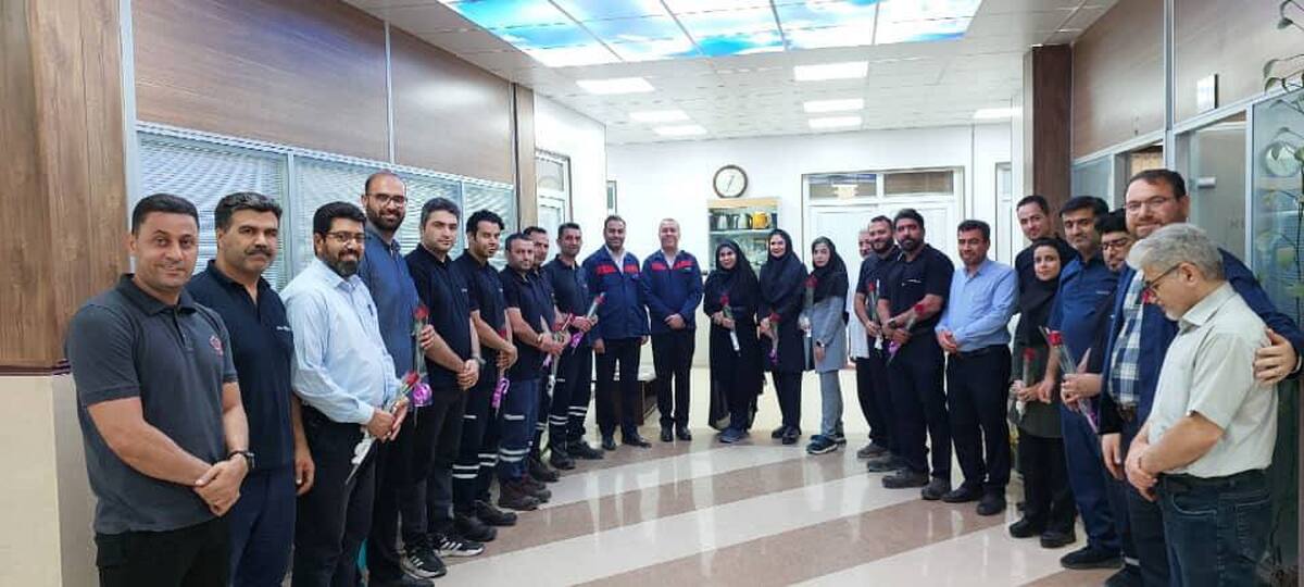 دیدار قائم مقام شرکت فولاد اکسین خوزستان به مناسبت روز آتش نشانی و ایمنی 