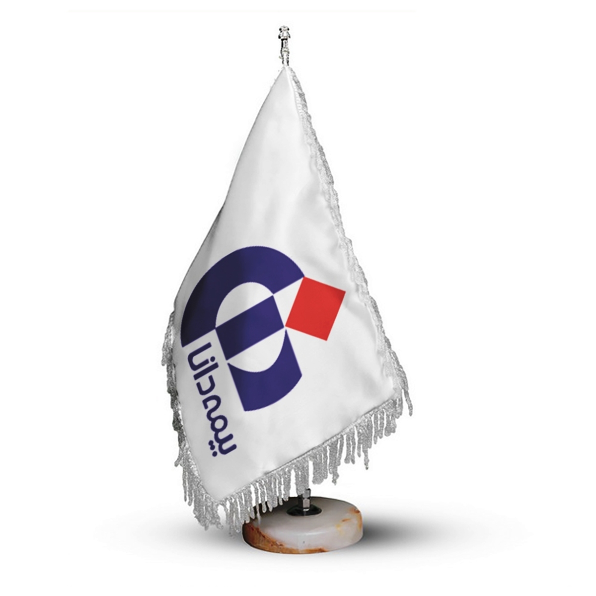 حسینی موقتا سرپرست بیمه دانا شد