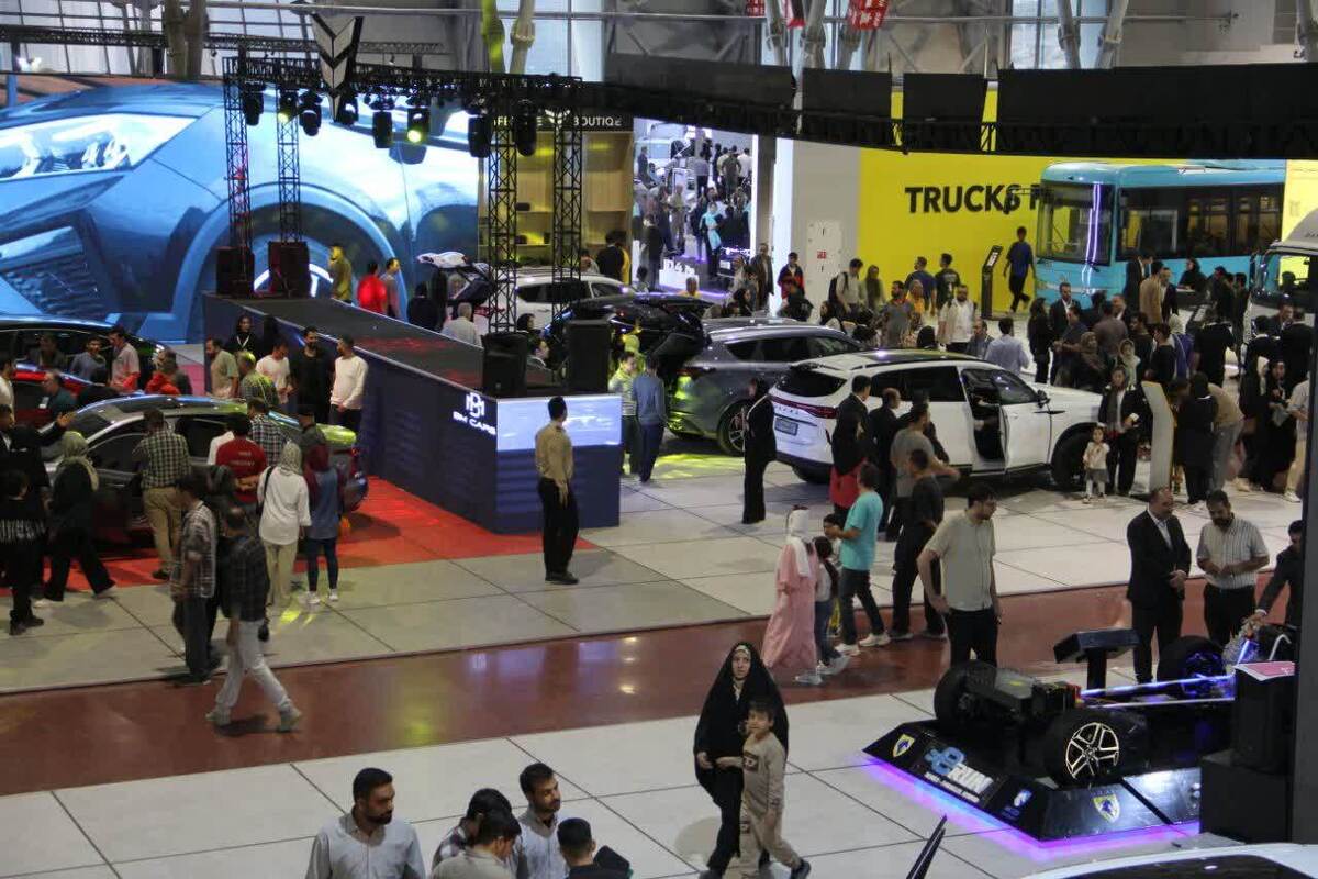 نمایشگاه خودرو در مسیر تکرار