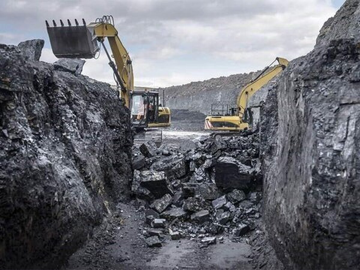 توقف یا ادامه صادرات سنگ‌آهن؟ تناقض فعالان بازار درباره صادرات سنگ آهن