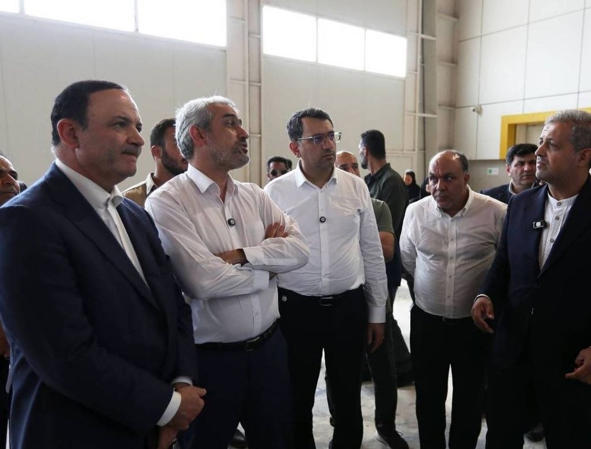 بررسی ظرفیت های دریایی کیش و بنادر همجوار در بازدید هوایی / مدنی زاده از شبیه‌ساز پرواز فرودگاه هم دیدن کرد