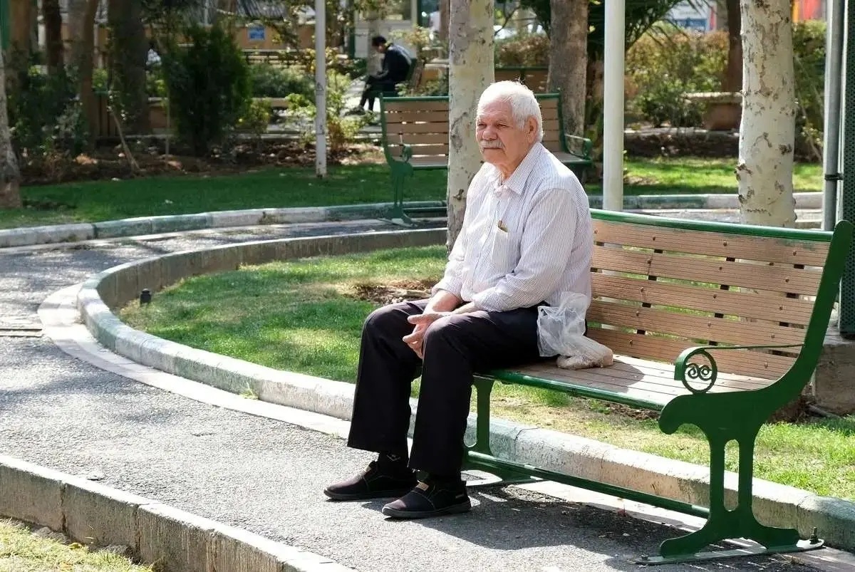 خبری بد برای بازنشستگان / بیمه تکمیلی بازنشسته‌ها قطع شد