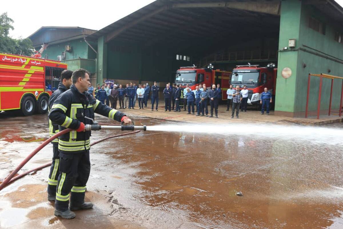 الحاق سه دستگاه خودروی سنگین آتش‌نشانی و امداد به بخش HSE فولاد خوزستان
