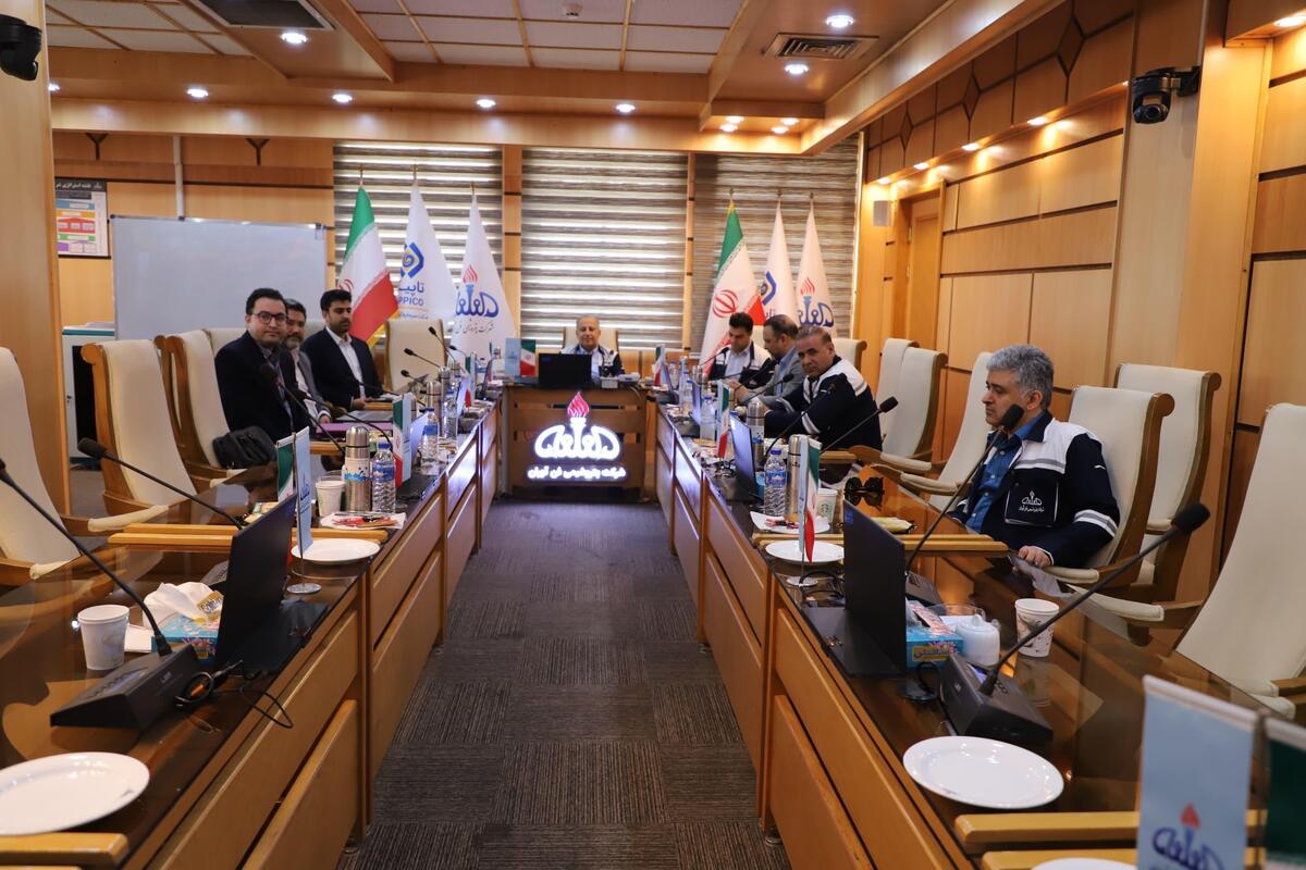 تفاهم‌نامه همکاری در حوزه تحول دیجیتال میان پتروشیمی فن‌آوران و رایتل به امضا رسید