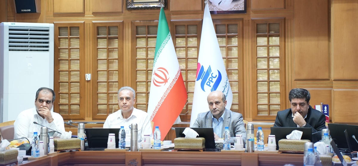 نشست تحقیق و توسعه هلدینگ پارسیان در پردیس؛ بررسی ارتقای كارگروه به مركز تخصصی R&D
