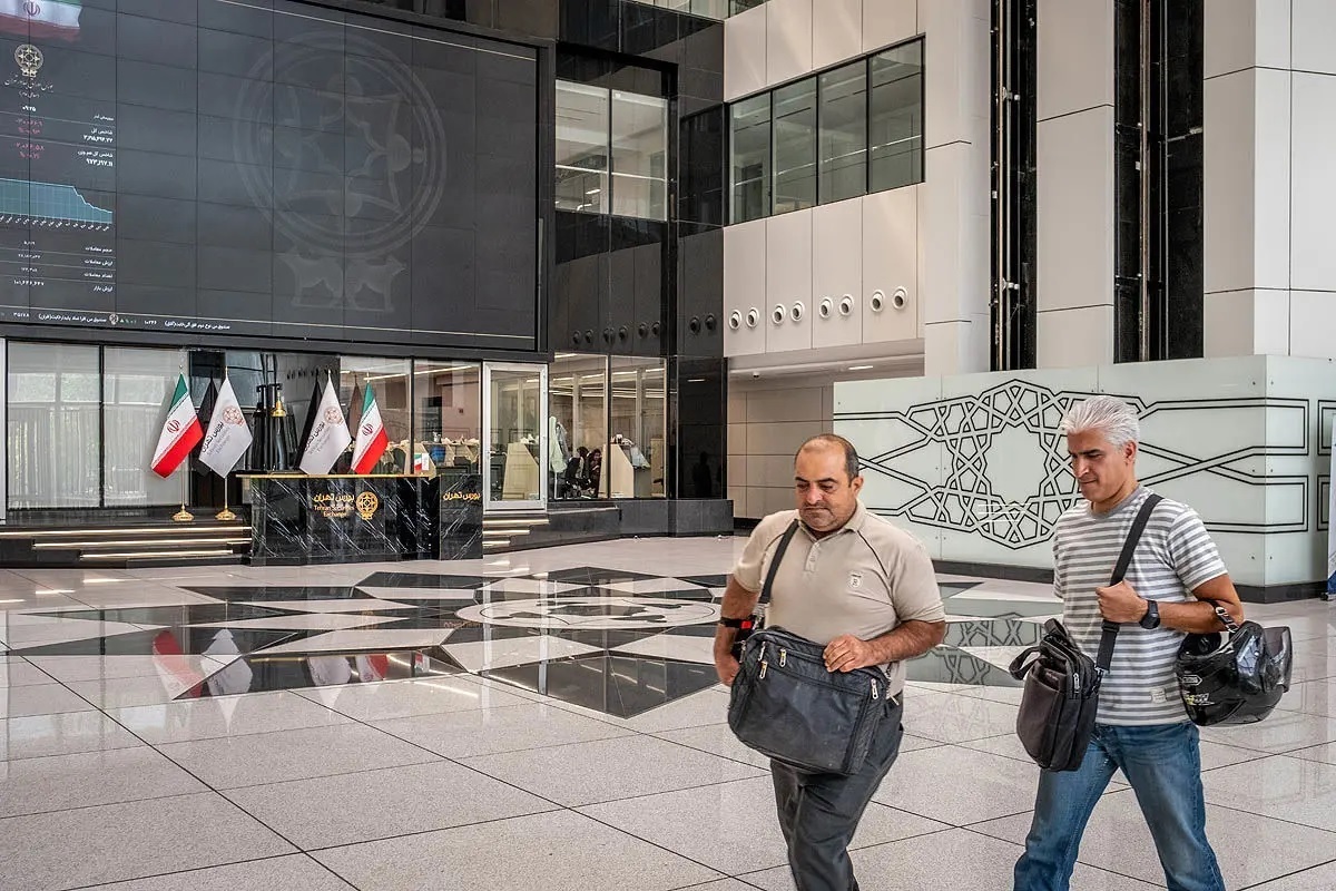 بورس به رشد چشمگیر رسید / صعود ۸ هزار واحدی شاخص هم‌وزن