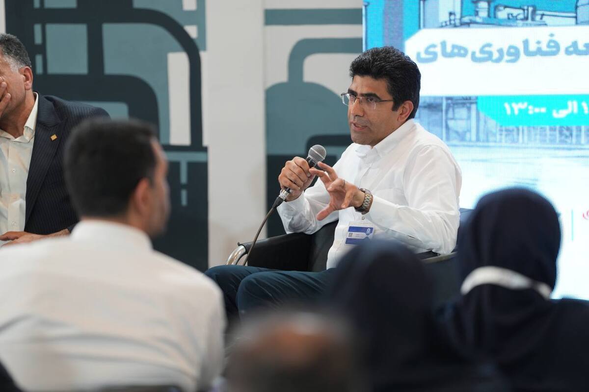 پنل تخصصی «سهم دانش‌بنیان‌ها در توسعه فناوری‌های ساخت داخل» با ارائه شاهین حسینی برگزار شد