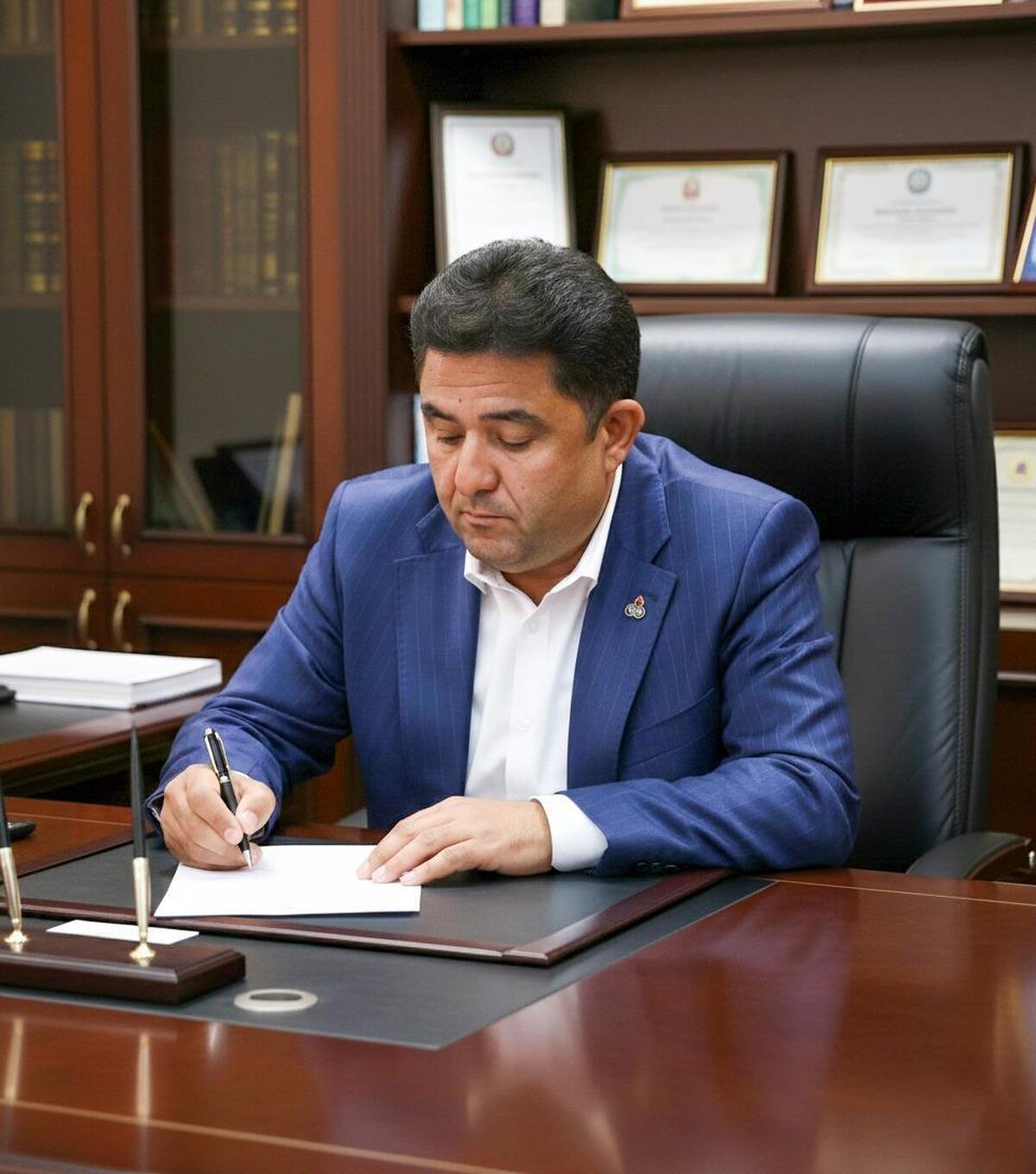 پیام تبریک سرپرست پتروشیمی امیرکبیر به مناسبت روز زن