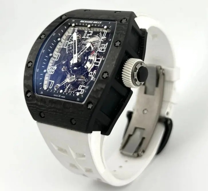 هدیه ویژه میلیاردر هندی به لیونل مسی هدیه ویژه میلیاردر هندی به لیونل مسی