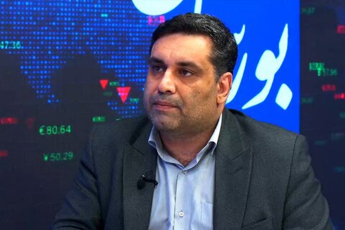 صندوق‌ها یا سرمایه‌گذاری مستقیم؛ کدام گزینه برای سرمایه‌گذاری در بورس ایران منطقی‌تر است؟